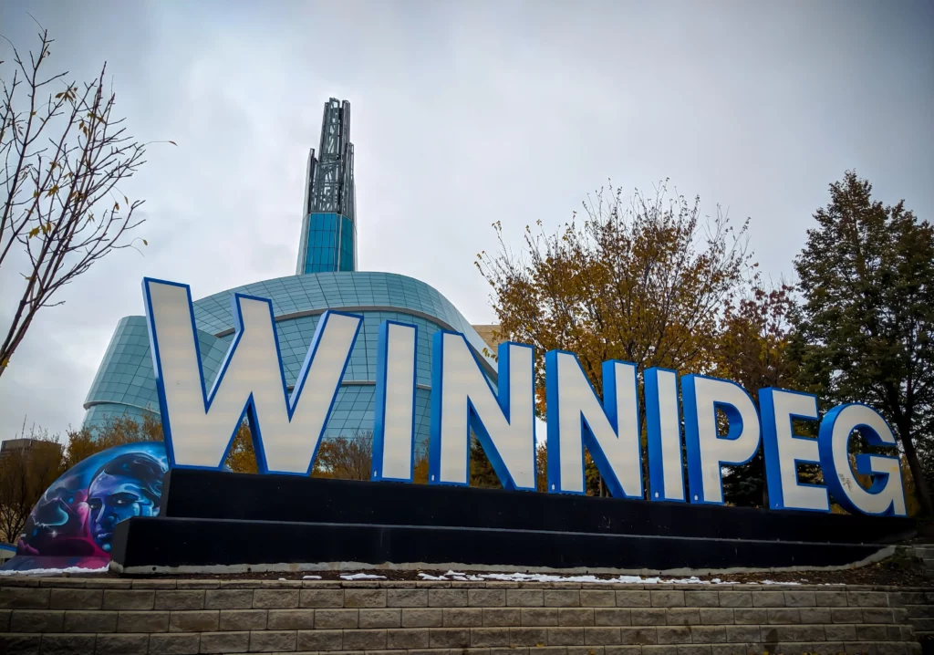 Wallet-Friendly Stays, Delicious Eats, and Complimentary Attractions in Winnipeg